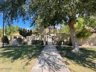 Photo #4: 6479328 Listing