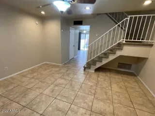 Photo #5: 6479328 Listing