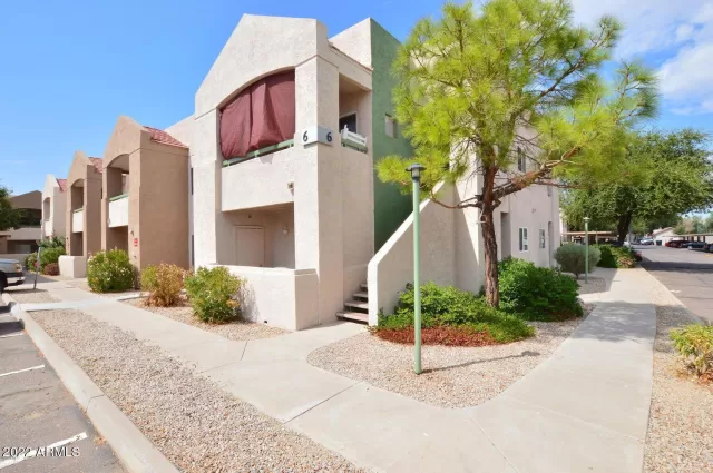 MLS: 6479525 Condo For Sale