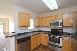 Photo #3: 6479525 Listing