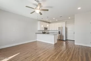 Photo #3: 6479536 Listing