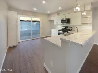 Photo #3: 6479561 Listing 