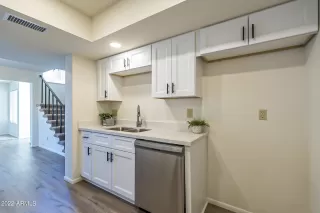 Photo #2: 6479950 Listing 