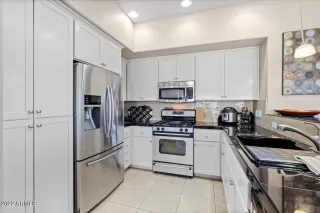 Photo #5: 6480017 Listing