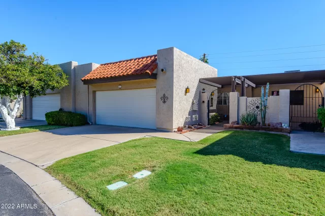 MLS: 6480062 Condo For Sale