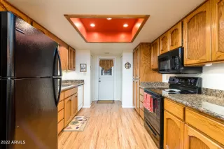 Photo #6: 6480062 Listing