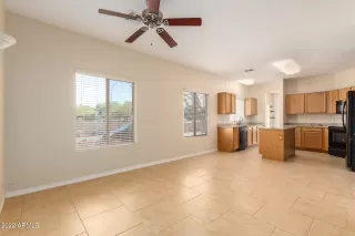 Photo #6: 6480082 Listing