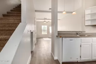 Photo #5: 6480226 Listing