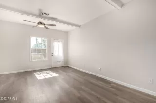 Photo #6: 6480226 Listing