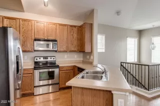 Photo #6: 6480289 Listing