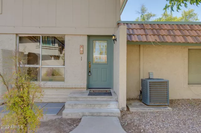 MLS: 6480298 Condo For Sale