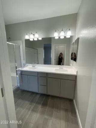 Photo #5: 6480560 Listing