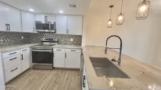 Photo #3: 6480593 Listing 