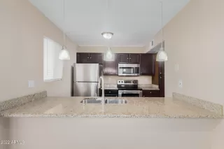 Photo #5: 6480605 Listing 