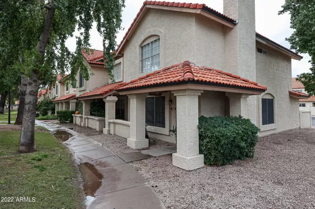 MLS: 6481148 Condo For Sale