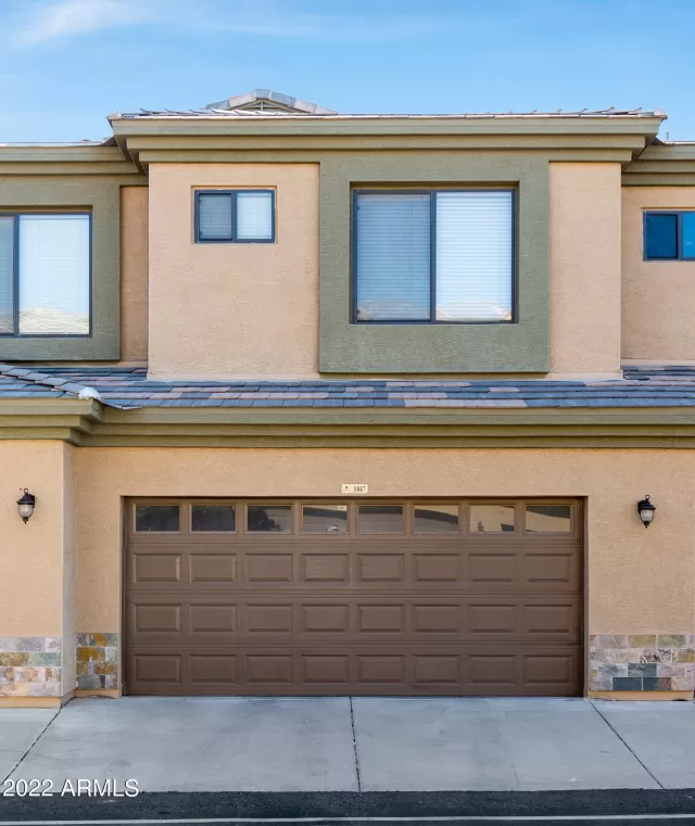 MLS: 6481592 Condo For Sale