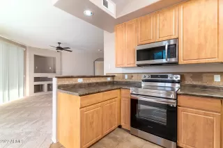 Photo #5: 6481592 Listing