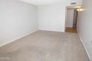 Photo #3: 6481658 Listing