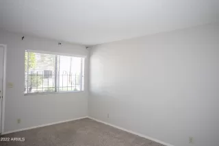 Photo #4: 6481658 Listing