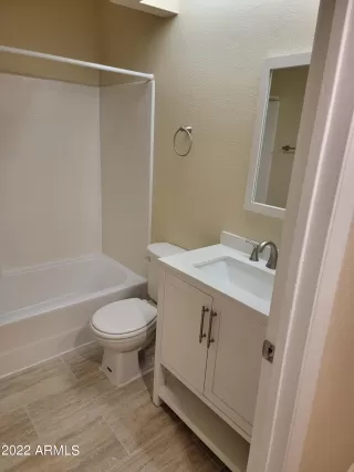 Photo #3: 6481746 Listing 