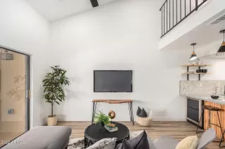 Photo #1: 6481748 Listing