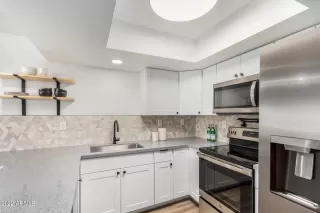 Photo #6: 6481748 Listing