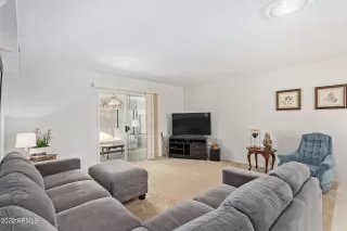 Photo #3: 6481854 Listing 