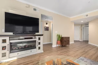 Photo #5: 6482345 Listing