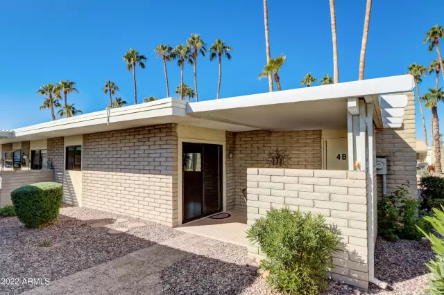 MLS: 6482392 Condo For Sale