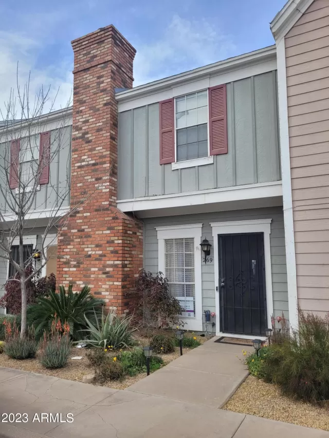 MLS: 6482700 Condo For Sale
