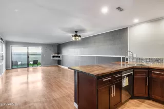 Photo #5: 6482967 Listing 