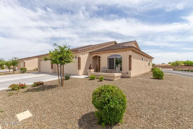 MLS: 6483015 Condo For Sale