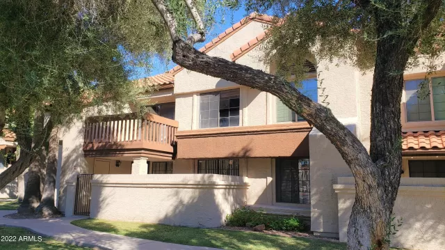 MLS: 6483544 Condo For Sale