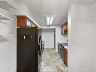 Photo #6: 6484192 Listing