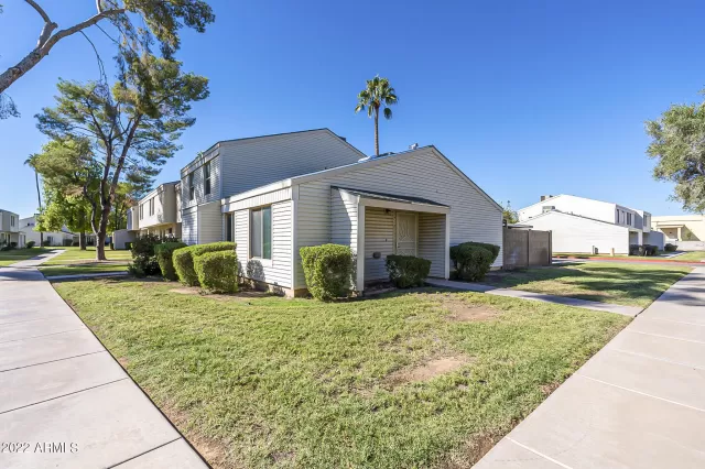 MLS: 6484466 Condo For Sale