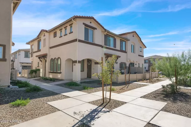 MLS: 6484489 Condo For Sale