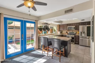 Photo #3: 6484692 Listing 