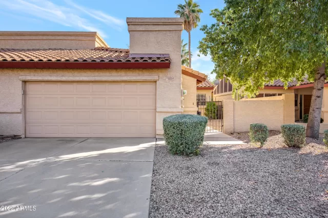 MLS: 6484798 Condo For Sale