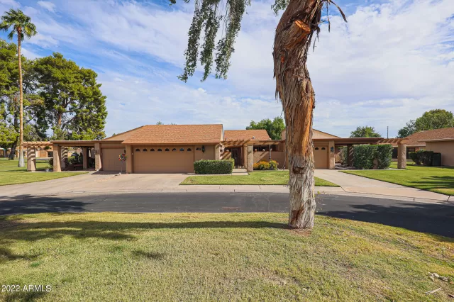 MLS: 6484909 Condo For Sale