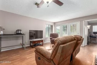 Photo #2: 6485154 Listing