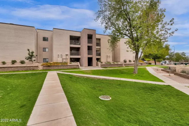 MLS: 6485221 Condo For Sale