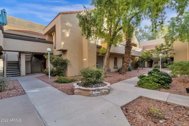 MLS: 6485429 Condo For Sale