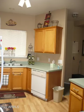 Photo #6: 6485488 Listing