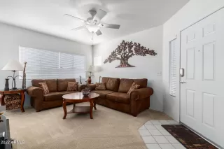 Photo #3: 6485541 Listing