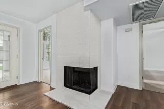 Photo #6: 6485769 Listing