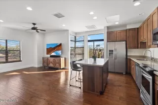 Photo #3: 6486028 Listing