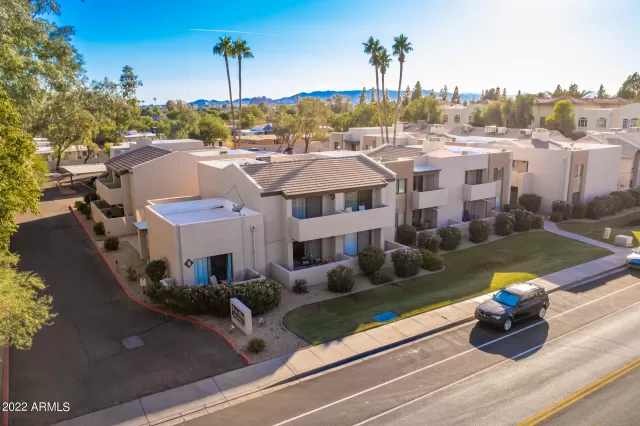 MLS: 6486191 Condo For Sale