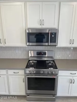 Photo #2: 6486237 Listing