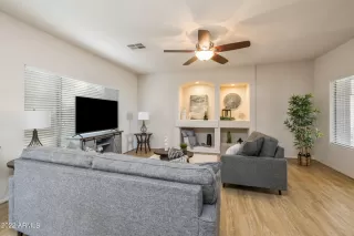 Photo #4: 6486298 Listing