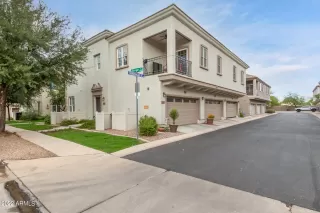 Photo #1: 6486642 Listing